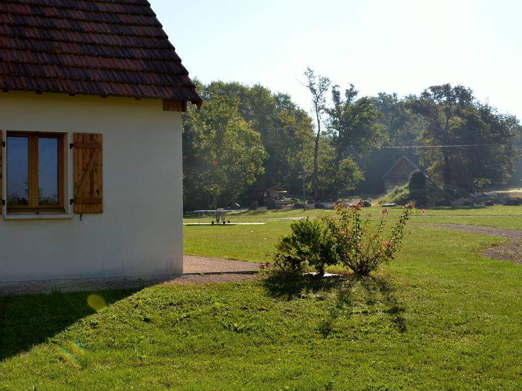 Le Lac Bleu Hotel Lacapelle-Marival Екстериор снимка